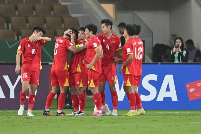 Đội ngũ hỗ trợ khách hàng hi8 game bài