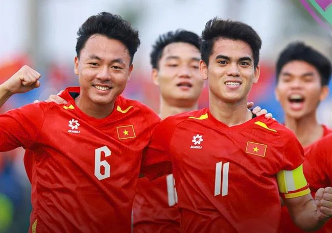 Hình ảnh minh họa quy trình đăng ký tài khoản hi8 game bài trên điện thoại